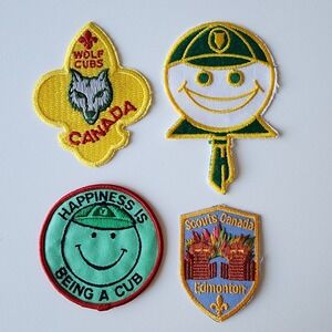 Boy Scout Patches Lot Wolf Cub Iron On Embroidered Applique 1987 Alberta Canada‎